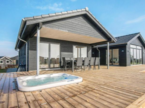 Sea view Holiday Home in Jutland with Outdoor Whirlpool Haderslev